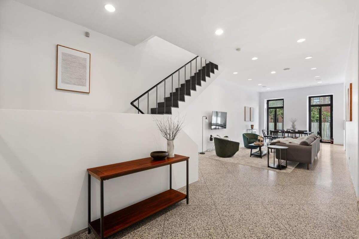 Apartment Chelsea Canvas Ii By Rovetravel Large 3br Duplex New York